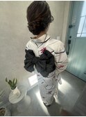 シニヨンヘアアレンジ