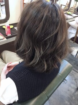 ヴィークス ヘア(vicus hair) vicusの秋カラー『ディープグレー』×MIXグラデ