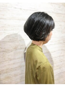 リア(li'a) ショートボブ