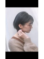 トルネード(TORNADO) 秋冬カラー外国人風ショートボブ ハイライト ネイビーブルージュ