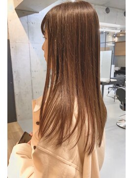 ヌイ 横浜(nui) ストレートベージュ_毛先パーマことりベージュ