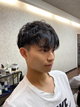 バーニーズ バーバークラブ(BARNEYS BARBER CLUB) ツーブロックネープレスアレンジパーマ