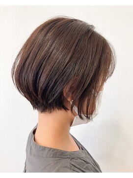 ヘッズ 本八幡店(HEADS) 大人ショートボブ くすみブルー 縮毛矯正 韓国マッシュ