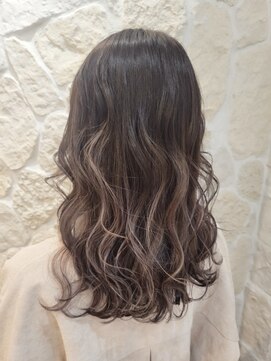 アムネシア たまプラーザ(AMNESIA) オンブレ/ホワイトラベンダー/グレージュアッシュ