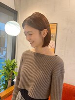 ヒュージ 三軒茶屋(huge)&nbsp;パツっとラインボブ_ネビージュこなれミディ20代30代40代