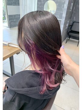 ラウル(Laulu) パープルインナーカラー/ルーズヘア/ディープパープル