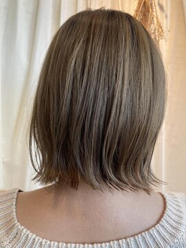 アトリア ヴィラ 横浜(Atria Villa) 切りっぱなしボブ