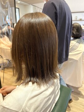 サラ(sarah) 切りっぱなしボブ/ミディアム