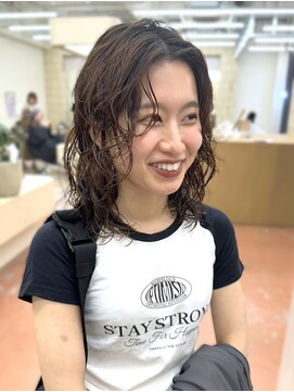 パークレーン アイス イヴェン(park lane ICI yeven) ミディアムパーマ　外国人風パーマ　スパイラルパーマ