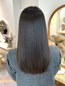 アンド ラ ブランシュ(&.La Blanche) フェミニンロング/メルティカラー/似合わせカット/髪質改善