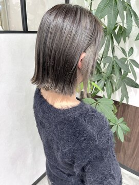 ベルヘアーデザイン 堺東(Belle hair Design) インナーカラー/イヤリングカラー/切りっぱなしボブ/堺東