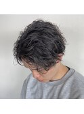 センターパート縦落ちパーマ