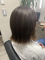 アトリエナガノ(atelier nagano) ニュアンスカラー/センターパート/ツヤ髪スタイル/ブルージュ