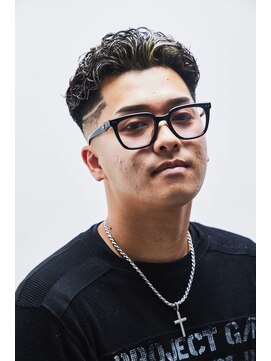 ザ フェイダーズ(The Faderz) スキンフェード高円寺バーバー床屋メンズカットメンズパーマ