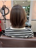 レイヤーボブ　アッシュ　ベージュ