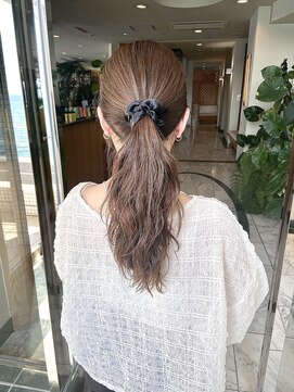 アサクラ シンキタ(ASAKURA SHINKITA) ポニーテールにしても可愛いゆるふわパーマfluffy perm