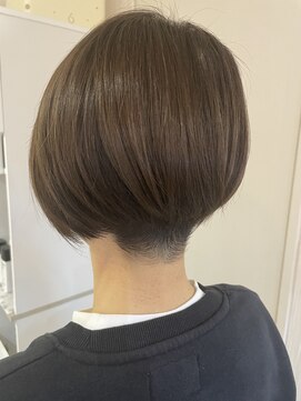 刈り上げショートボブ