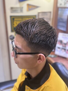 スリーセント 栄(3/cent) クルーカット