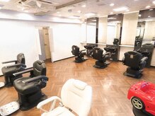 Smile hair 蕨店【スマイルヘアーワラビテン】の雰囲気（カットだけでなくお顔剃りもついていて、さっぱり清潔感UP！）