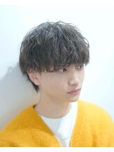 LAVIS&nbsp;[飯田/メンズカット/ツイストスパイラルパーマ/ツイストパーマ]