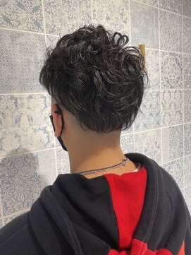 ロンド ストラーダ 心斎橋(Lond strada) 【津賀 涼】大人カッコいい外国人風パーマ刈り上げ韓国マッシュ