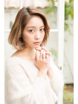 アボヘアー(Abo hair) 赤み消しカラーナチュラルボブ カール 丸みショート センター