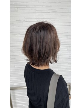 ジッピー ヘアーコレクション レイヤーカット 外はねボブ ミニウルフ