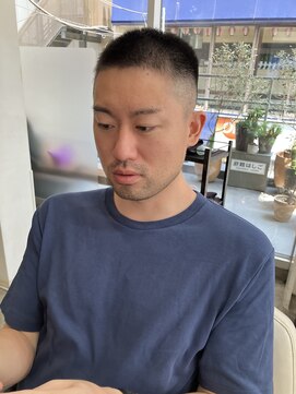 ロジ(Roji) 【Roji】スキンフェード入りクロップスタイル！