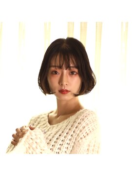 ルーツ(roots) 抜け感　シースルーバング　ミニボブ　ワンカール