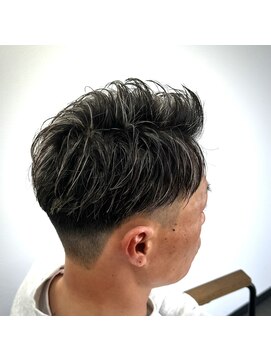 ヴェルゴ 北島店(vellgo) 大人ヘア×ホワイトメッシュ