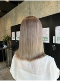 ホワイトベージュ