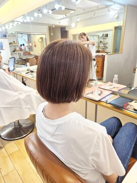 ネオリーブアイム 横浜西口店(Neolive aim) 30代40代まとまりショートボブ丸みおさまり朝ラク【横浜】