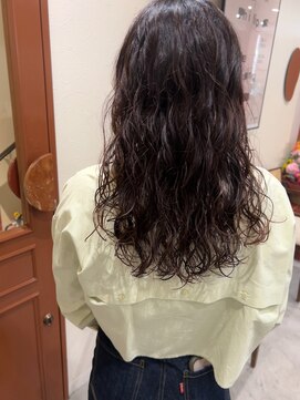 プフ 伏見(puf) [puf 伏見/丸の内/栄/名古屋]くるくるロングパーマ★大野
