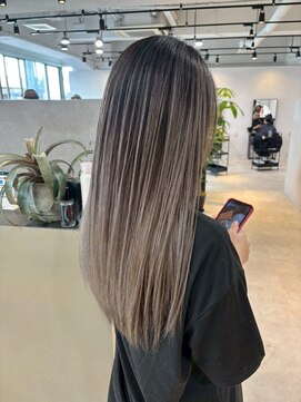 メリー オオサカ(Merly Osaka) straight balayage