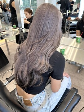 サンク 原宿 表参道(cinq) 表参道ミルクティーケアブリーチ顔まわりレイヤーベージュカラー