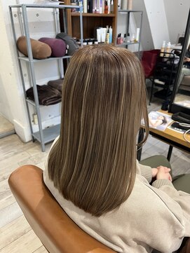 ルーツ(ROOTS) ハイライトカラー♪