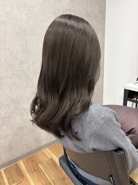 マウ(mau) オリーブグレージュ