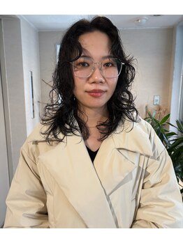 ユヌ(Une)の写真/朝の時短×垢抜け】ニュアンスからゆるくしゃまで、骨格に合わせたパーマで理想のシルエットへ！