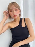切りっぱなしボブ×ブロンドベージュ