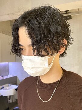 エリマバイフィフス 調布(elima by fifth) 波巻きセンターパート波巻きスパイラル波巻きスパイラルパーマ