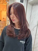 ネウィ 川崎(newi)&nbsp;丸型卵形韓国風顔まわりエアリーロング美髪ピンクブラウン川崎