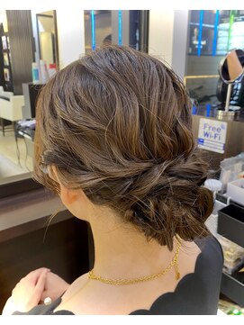 ルーウィン(LE WIN) ヘアセット/シニヨン