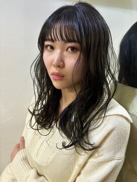 メイカ(MEIKA) 【 ゆるふわセミロング × グレージュ 】浅野美紀