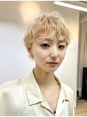 ブリーチパーマ　ハイトーンショート　マッシュ　ウェーブ