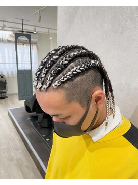 刈り上げコーンロウブレイズシルバーエクステ混ぜ関西兵庫県姫路