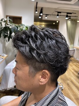 ジーナ(ZINA) 無造作ショート