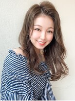 アフロートフクオカ(AFLOAT FUKUOKA)&nbsp;ロングヘアの重さを感じさせない軽やかなスーパーロングレイヤー