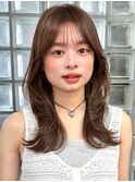 くびれミディアム/レイヤー/顔周り/小顔/ベージュ/20代30代
