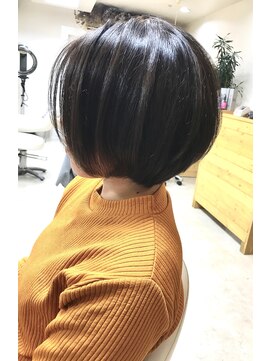 ヘアアンドメイクフリッシュ(HAIR&MAKE FRISCH) ショート　カット　グレージュ