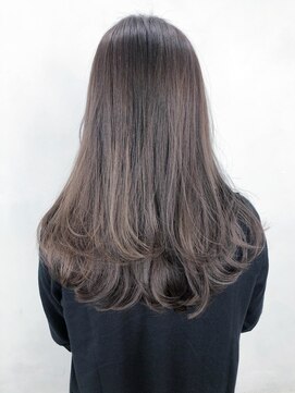 アイティー バイ アルバム 中野店(IT by ALBUM) グレーアッシュ_耳かけウェーブパーマフォギーベージュ_ba290612